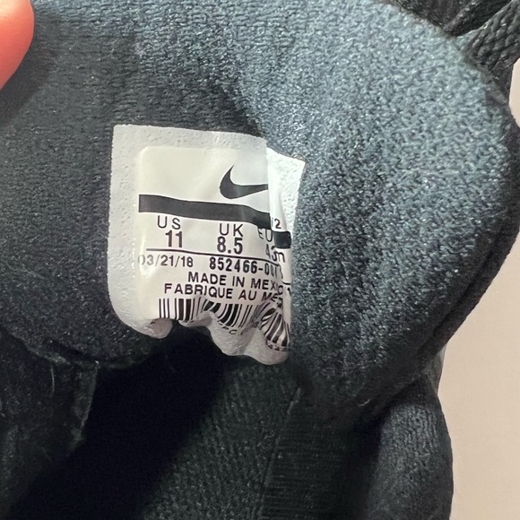 All black Nike Downshifter woman’s tennis shoes size 11 - Picture 7 of 7